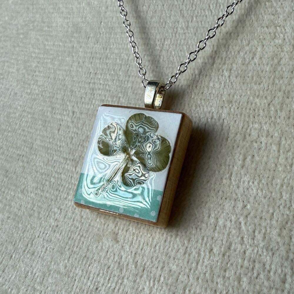 Hand-Crafted Real 4 Four Leaf Clover Scrabble Tile Pendant w/ Silver Chain - Picture 2 of 7